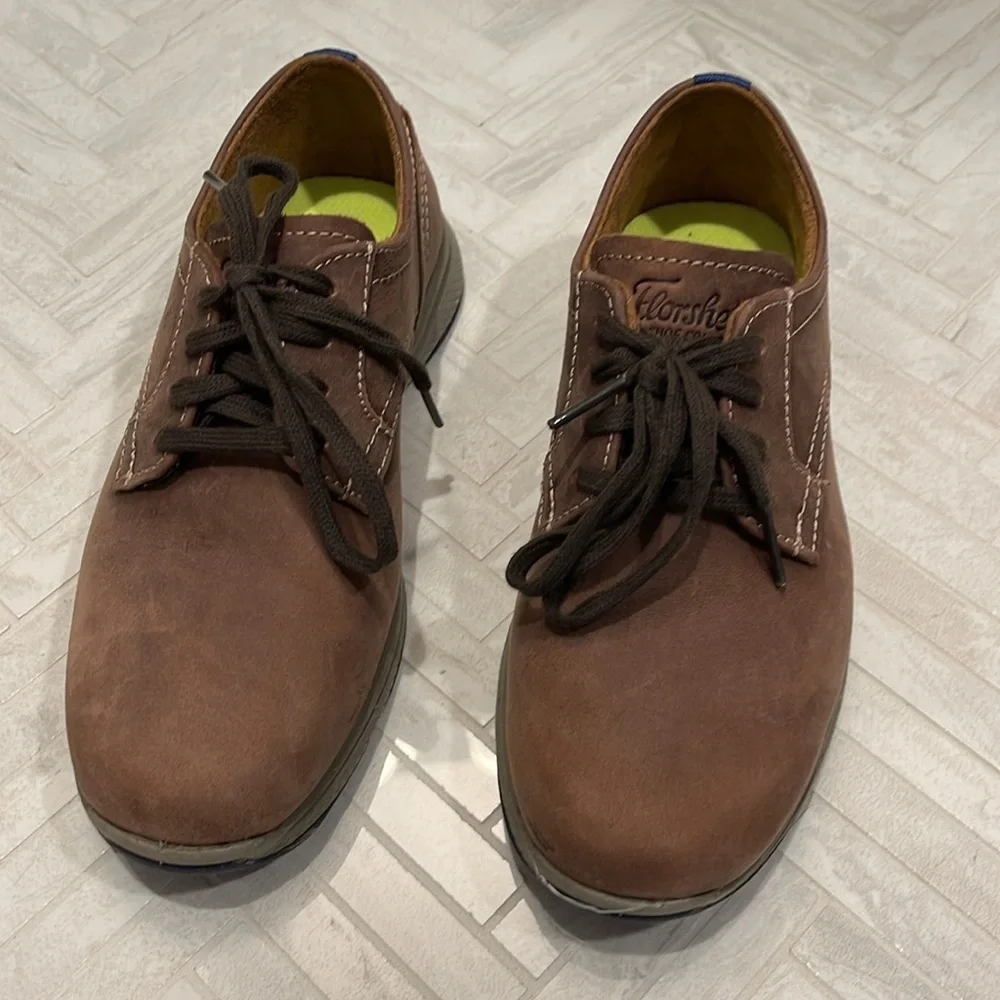 Florsheim Brown dress shoes size 2 M kids - Picture 2 of 6
